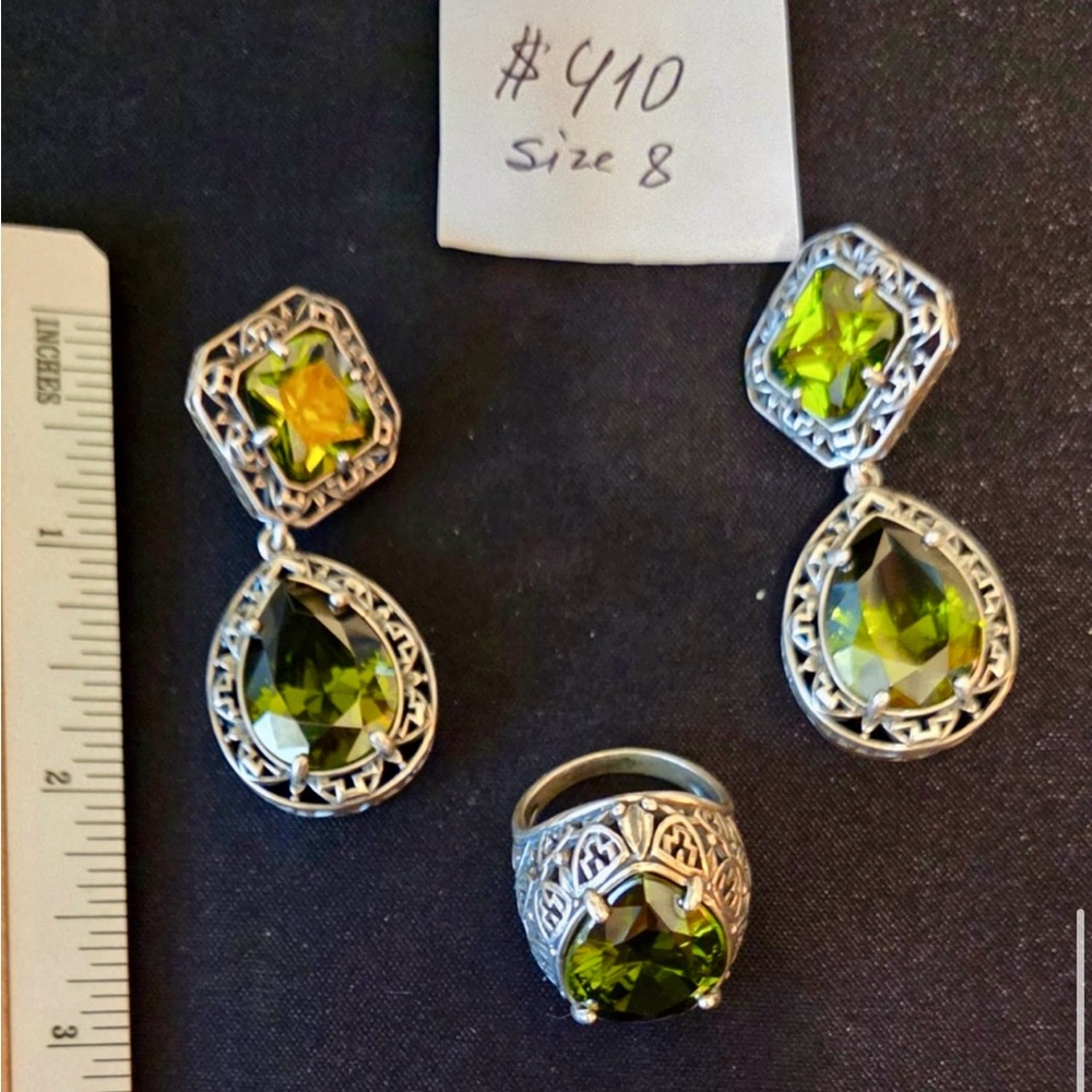 Elegant Silver and Green Jewelry Set